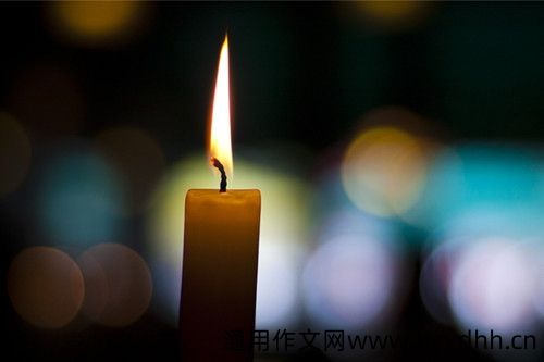 关于熬夜熬出黑眼圈搞笑的说说